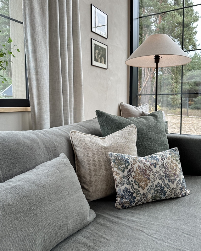 Duża butelkowozielona poduszka pleciona LAS 60x60 cm - aranżacja