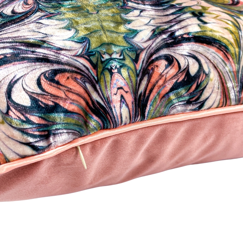 Wielokolorowa poszewka na poduszkę z abstrakcyjnym wzorem MONDE 45x45 cm - detal