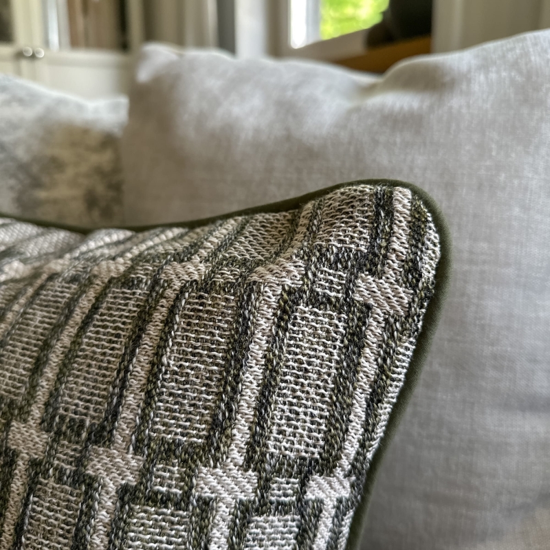 Beżowo-zielony zestaw poduszek na kanapę No. 3 - zbliżenie