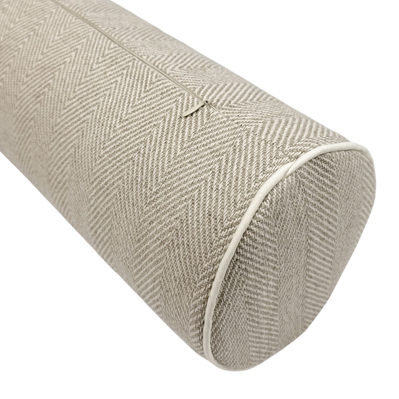 Lniana poduszka wałek w jodełkę LINEA - zamek kryty w dopasowanym kolorze.