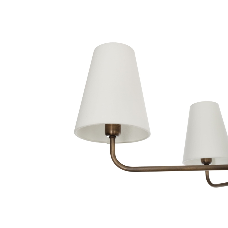 Mosiężny postarzany żyrandol z białymi abażurami CLASSY PLUS - detal abażurów.