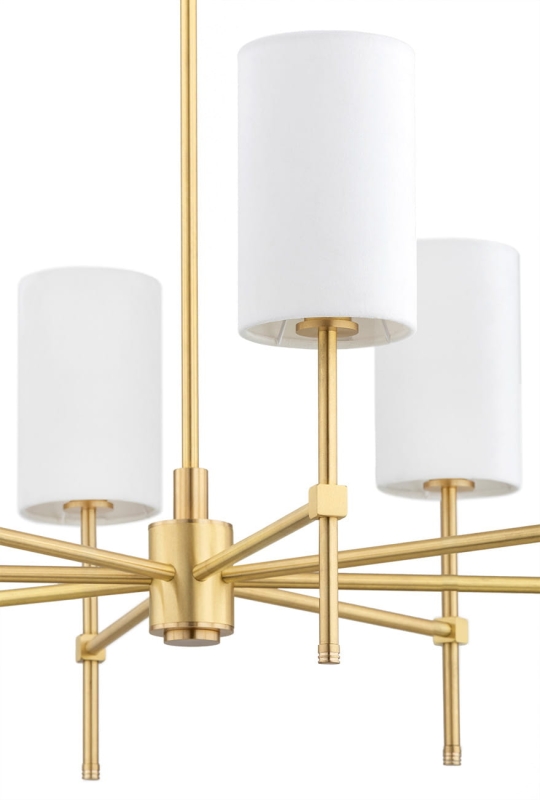 Mosiężny żyrandol z 8 białymi abażurami welurowymi ABRUZZO - detal konstrukcji.