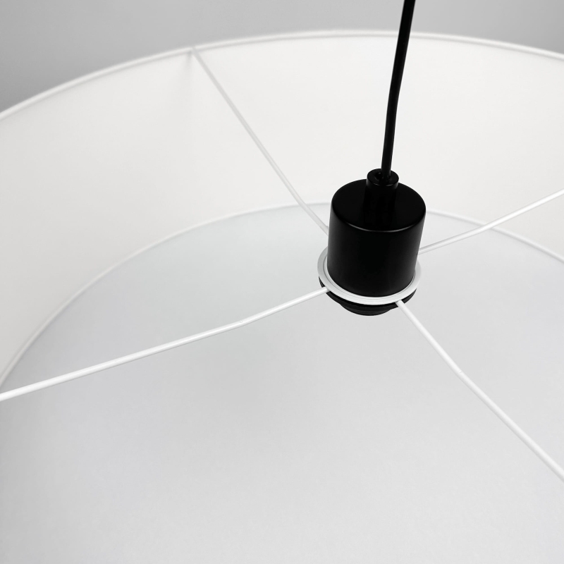 Duża biała lampa wisząca z białą blendą z pergaminu BASE III - detal