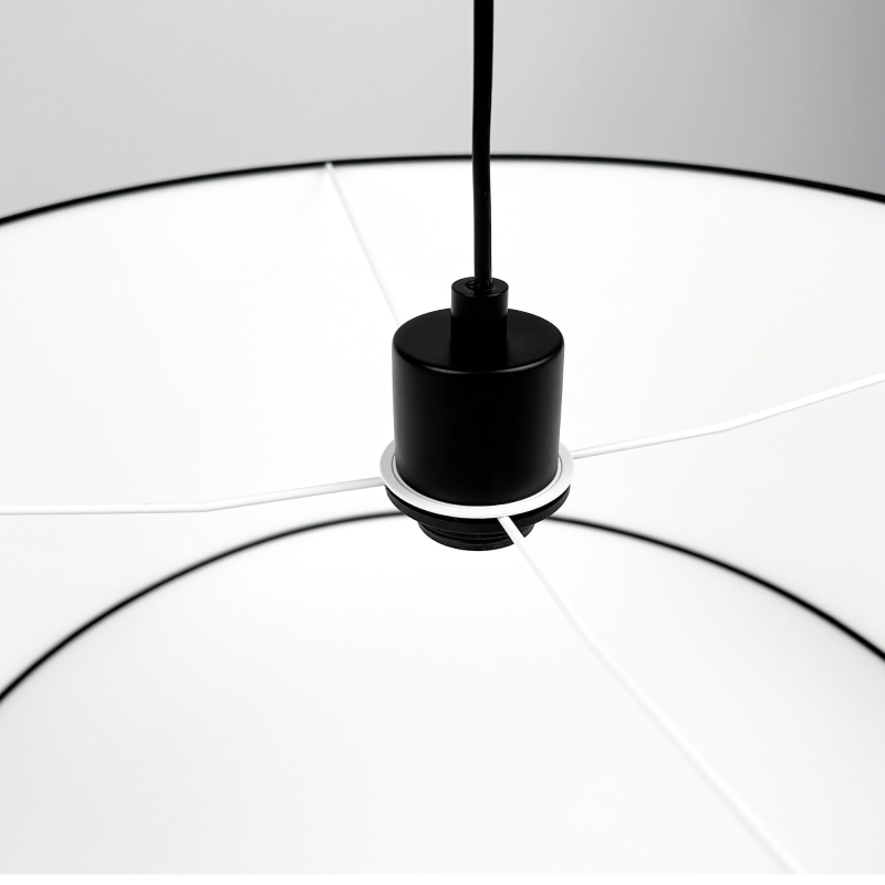 Biało-czarna lampa wisząca z okrągłym abażurem BASE I - detal