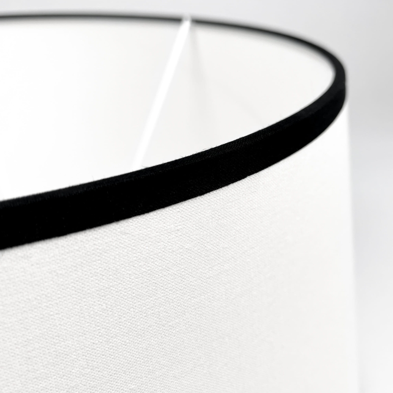 Biało-czarny abażur stożkowy do lampy stołowej stożek 35 cm BASE - detal.
