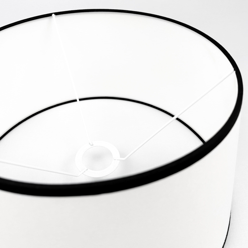 Biało-czarny abażur stożkowy do lampy stołowej stożek 35 cm BASE - detal.