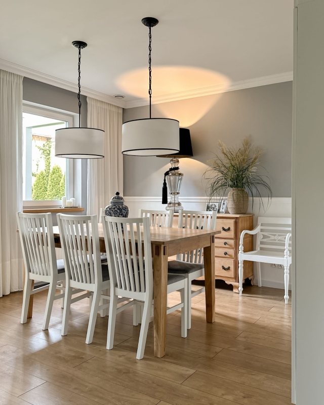 Duży biało-czarny owalny abażur z bawełny w kolorze złamanej bieli owal 52 cm BASE - aranżacja