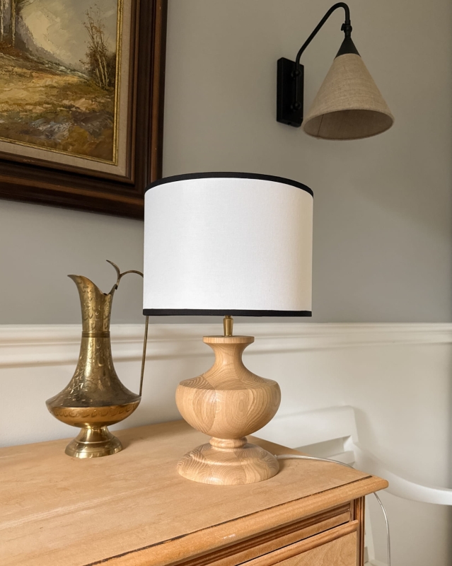 Biało-czarny abażur do lampki nocnej walec 25 cm BASE - aranżacja