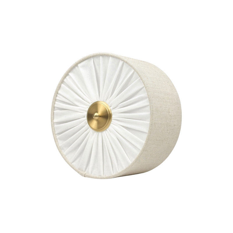 Elegancki lniany kinkiet z marszczoną blendą i mosiężnym dekorem PLISE BRASS I.