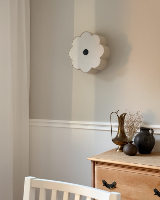 Lniany kinkiet w kształcie kwiatu AUREA BLACK.