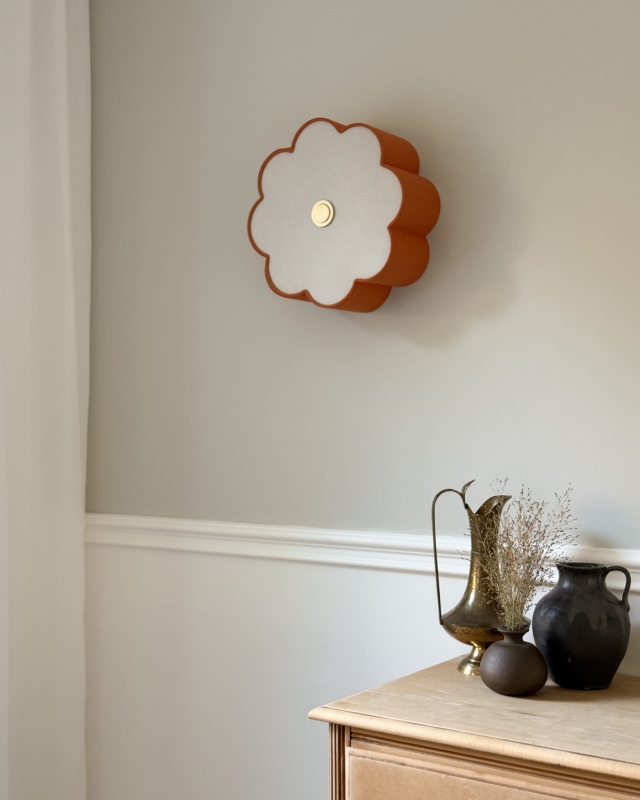 Pomarańczowy kinkiet w kształcie kwiatu AUREA GOLD.