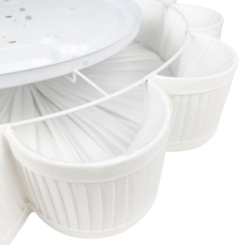 Duży biały plafon/kinkiet w kształcie kwiatu z czarnym dekorem PEONIA BLACK III śmietankowa biel - oprawa z abażurem montowanym na magnesy.