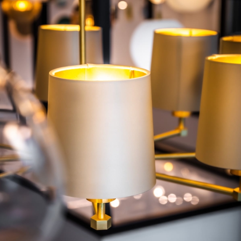 Mosiężny szczotkowany żyrandol pięcioramienny z satynowymi beżowymi abażurami PRINCETON 5.