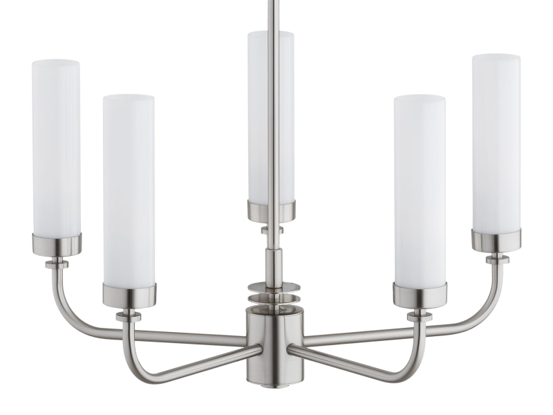 Srebrny niklowany żyrandol pięcioramienny z kloszami z mlecznego szkła PRESTON 5.