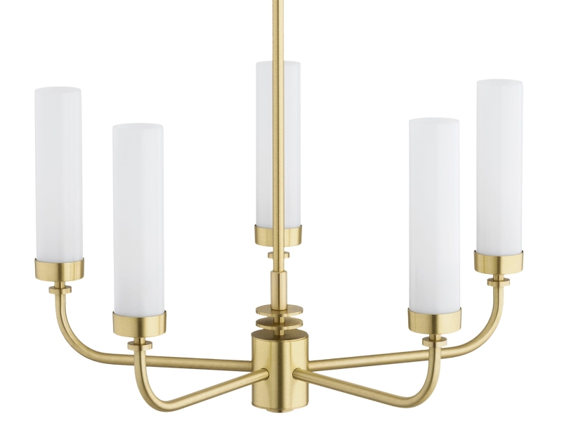 Mosiężny żyrandol pięcioramienny z kloszami z mlecznego szkła PRESTON 5.