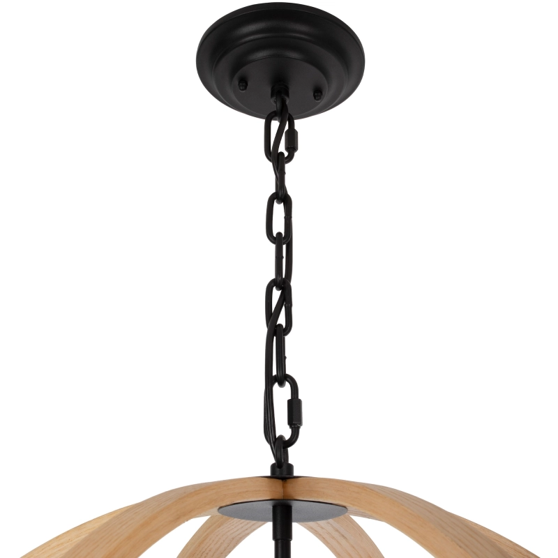 Czarna lampa wisząca z drewnianym kloszem w kształcie kuli w rustykalnym stylu MOON - detal zawieszenia.