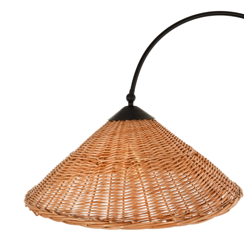 Duża minimalistyczna czarna lampa podłogowa z wiklinowym abażurem - detal abażura.