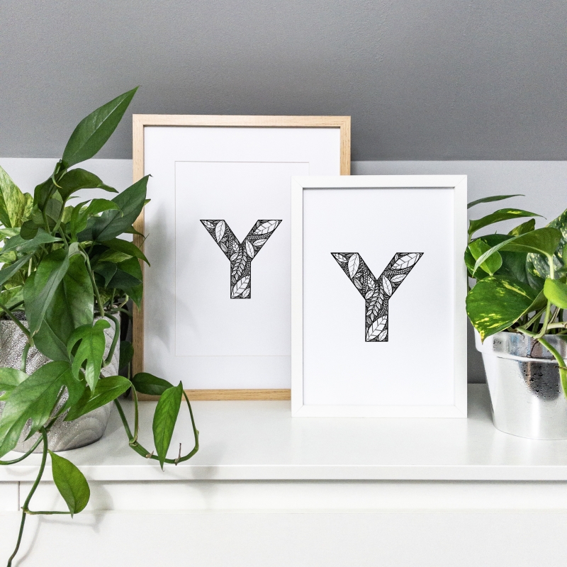 Plakat w ramach posiadające motyw roślinny z możliwością personalizacji - litera Y