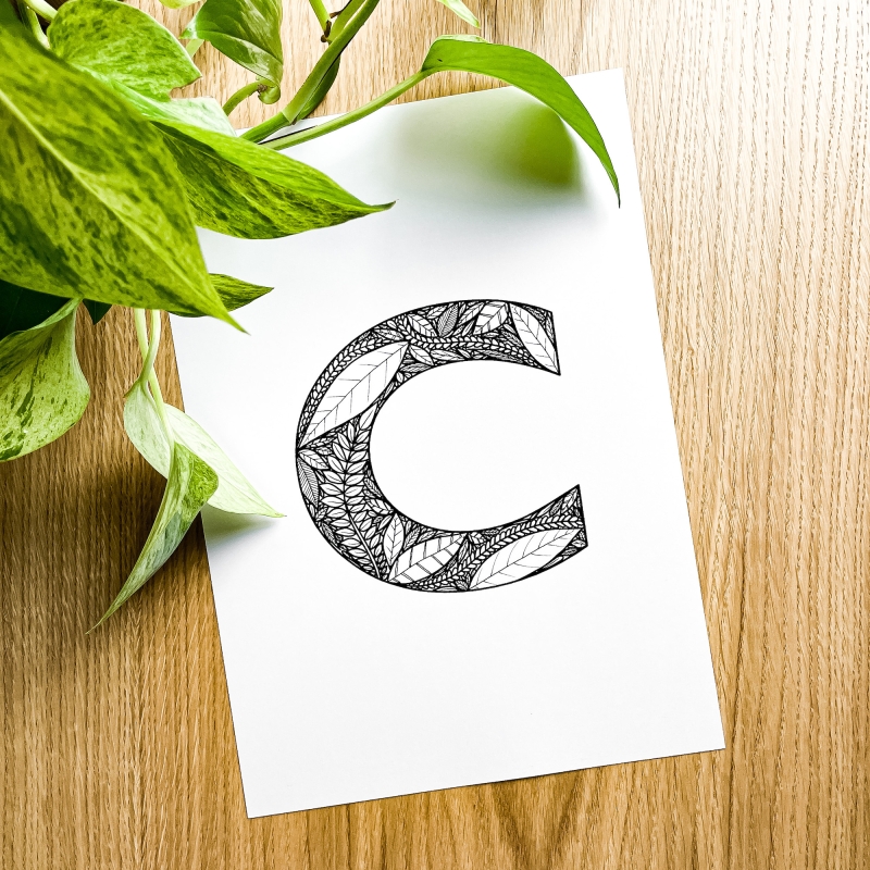 Plakat posiadający motyw roślinny z możliwością personalizacji - litera C