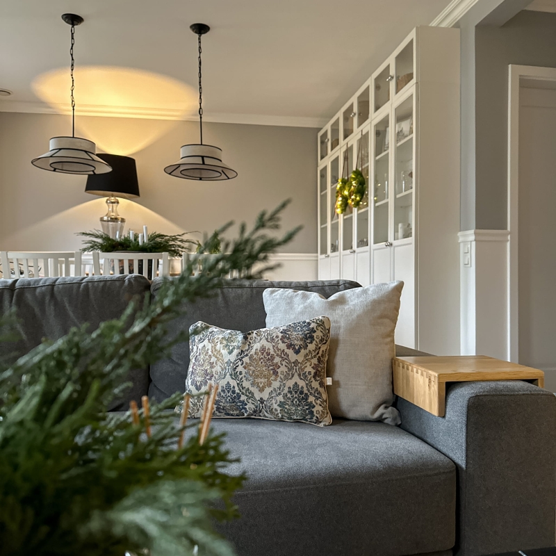 Beżowy zestaw dwóch poduszek na kanapę No. 8