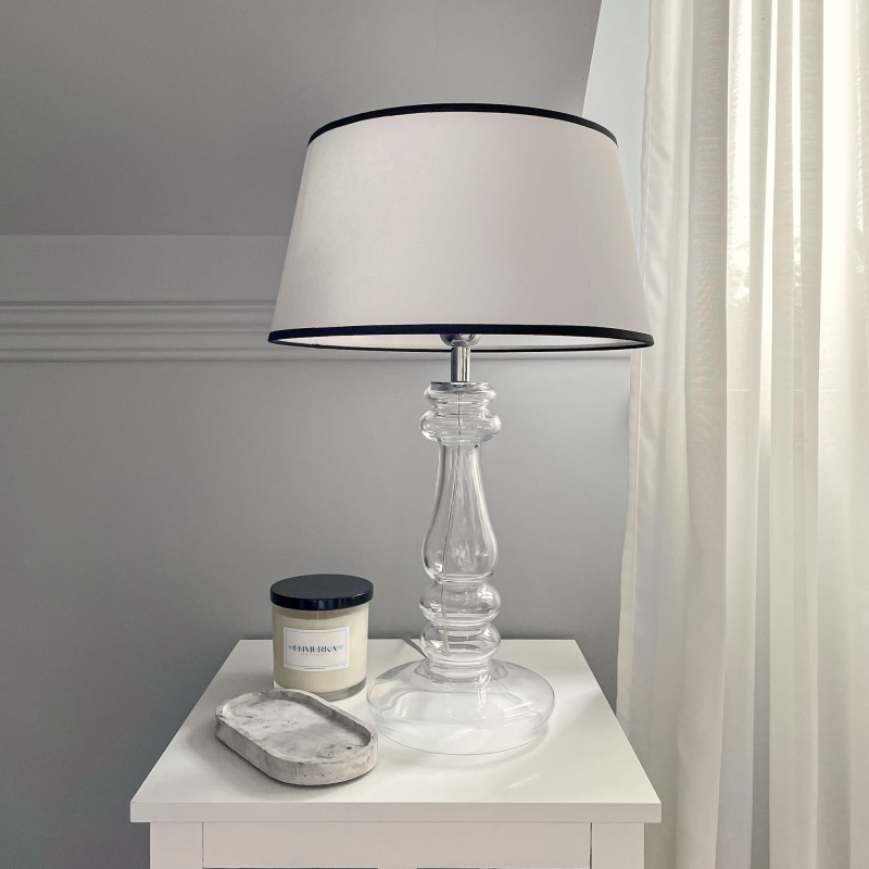 Ozdobna szklana lampa stołowa PETIT TRIANON.