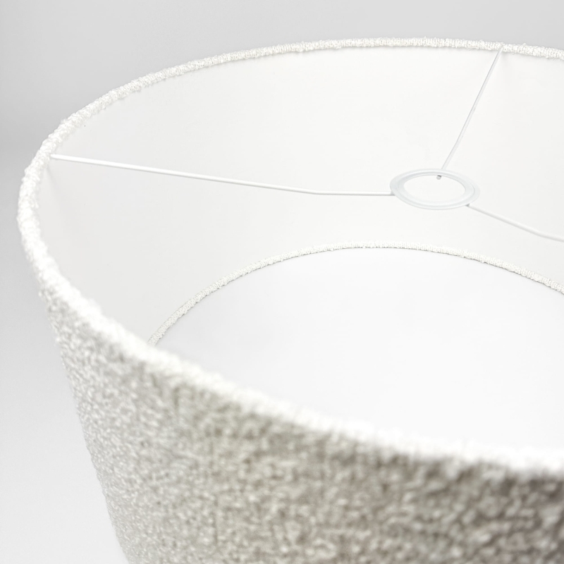 Biały abażur bouclé w kształcie walca 38 cm NEBIA - detal.