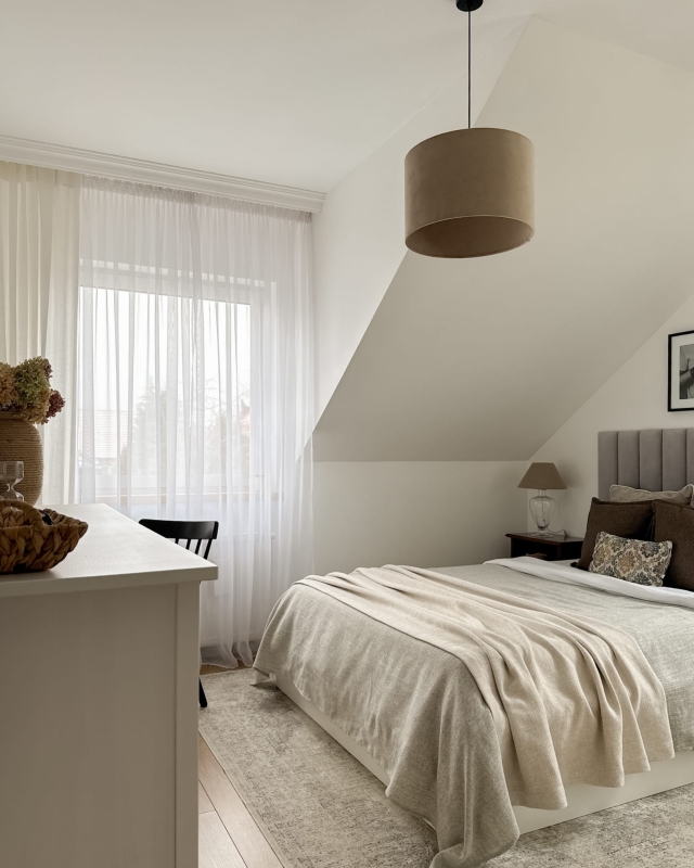 Beżowy abażur welurowy BASE - walec 38 cm - aranżacja.