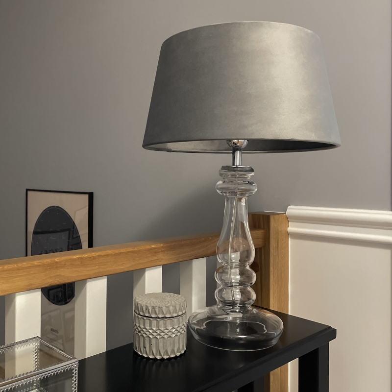 Szary abażur welurowy stożek 35 cm BASE VELVET - aranżacja