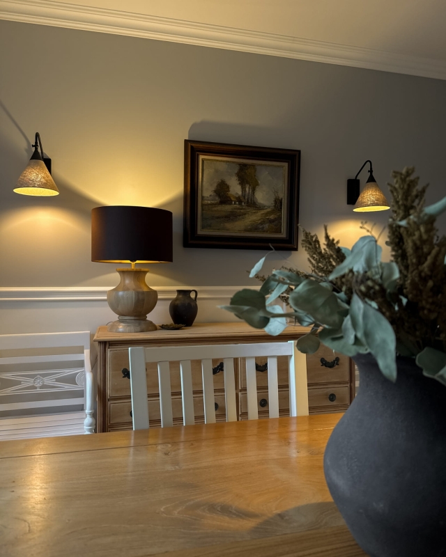 Brązowo-złoty abażur SOFIA - walec 38 cm - aranżacja