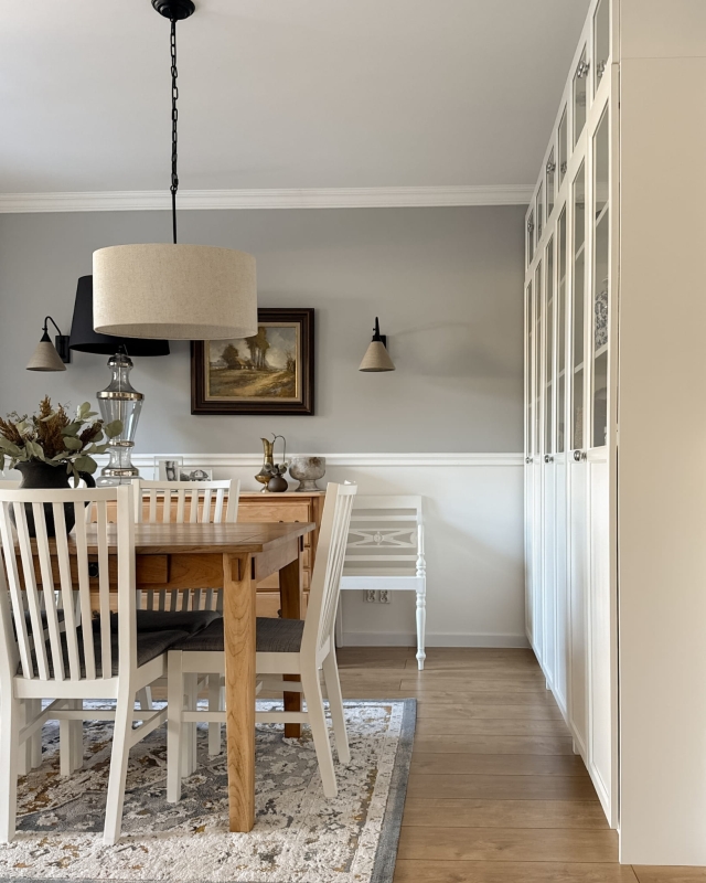 Lampa wisząca na łańcuchu z lnianym abażurem SILIA BLACK III len - aranżacja