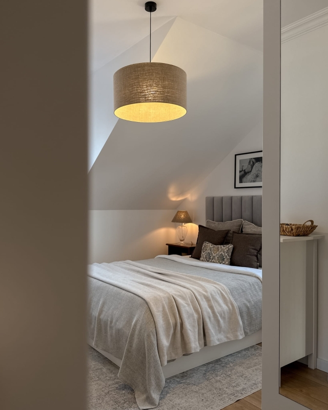 Lniana lampa wisząca z abażurem ILIA II - aranżacja