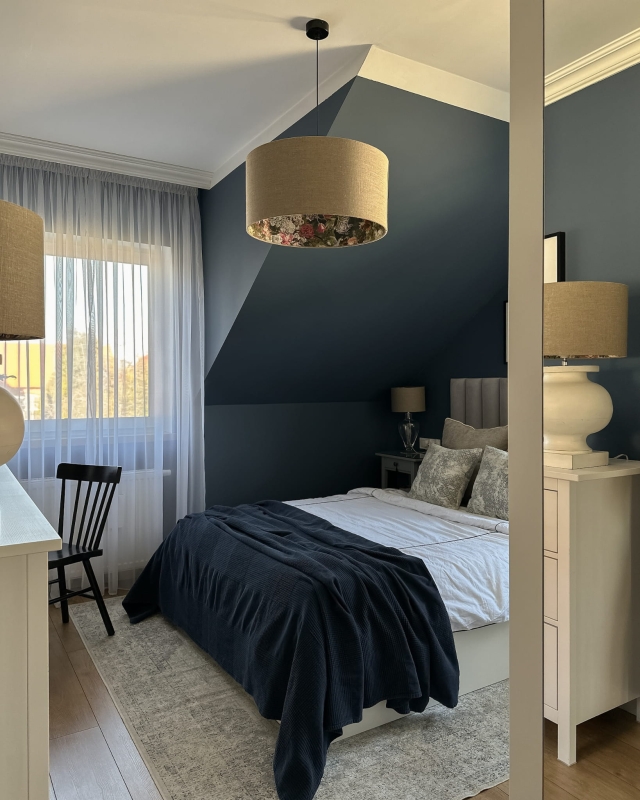 Lniany abażur z kwiatowym wzorem wewnątrz walec 50 cm AURA - aranżacja