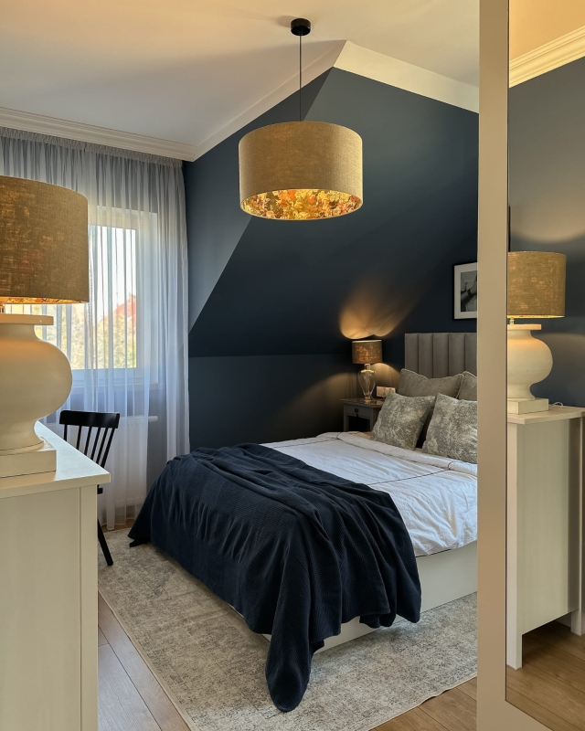 Lniany abażur z kwiatowym wzorem wewnątrz walec 50 cm AURA - aranżacja