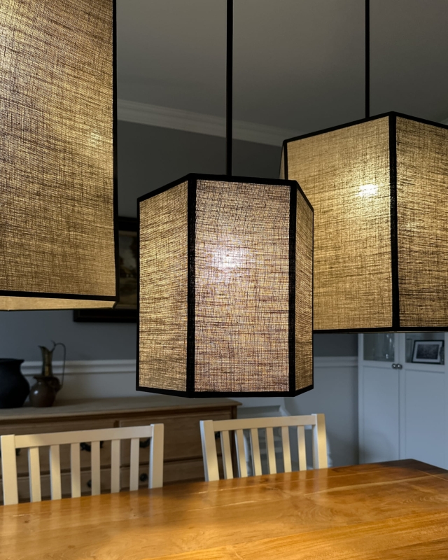 Lniany abażur sześciokątny 29 cm GABIA - aranżacja