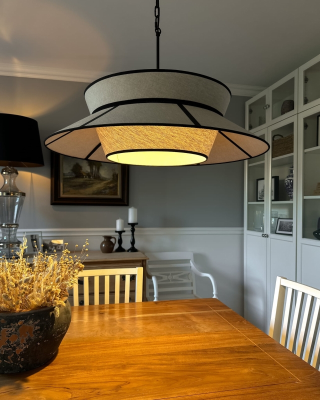 Duża lniana lampa wisząca na łańcuchu ONVI II len - aranżacja