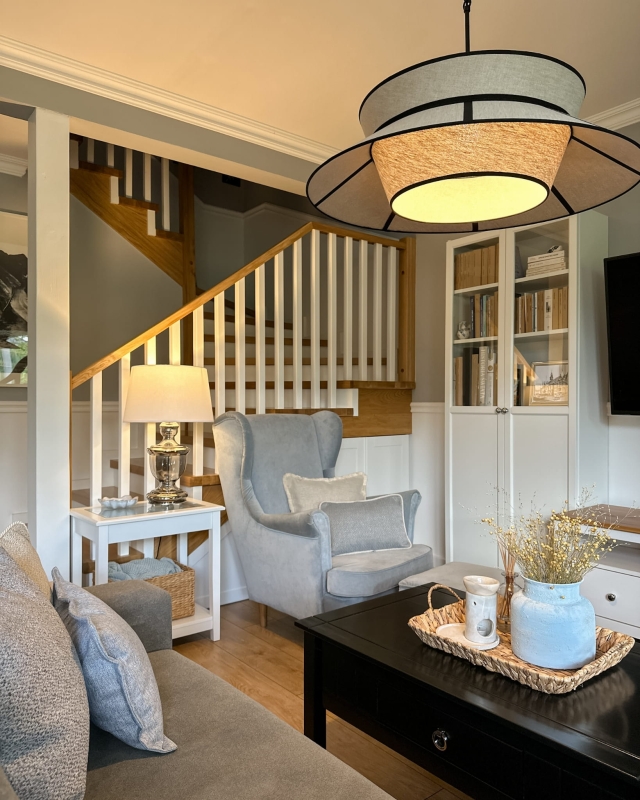 Duża lniana lampa wisząca na łańcuchu ONVI II len - aranżacja