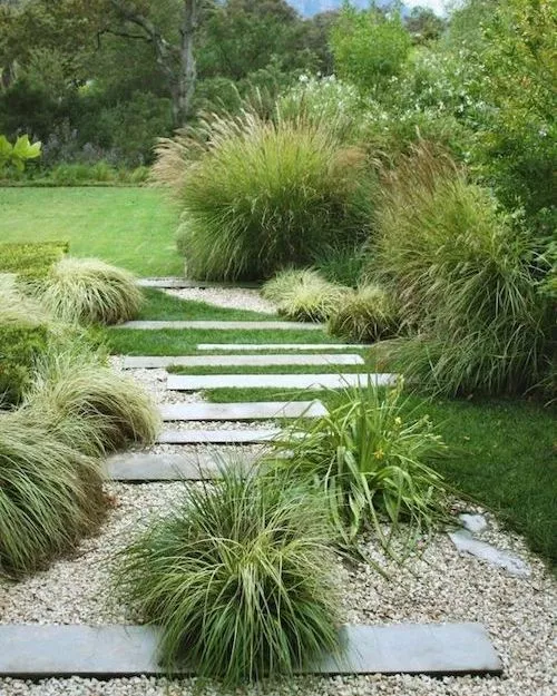 Płynne przejścia w ogrodzie